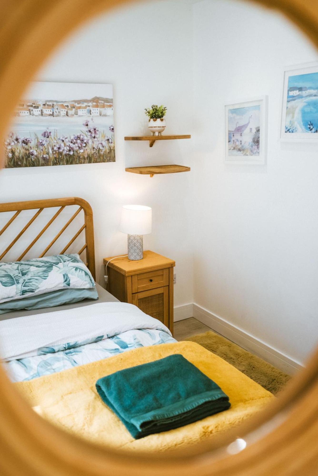 Breathtaking High Street Townhouse With Stunning Sea Views At 'The Old Fishermans Townhouse' Falmouth Dış mekan fotoğraf